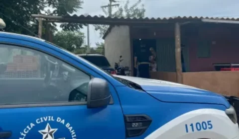 Idosa é presa suspeita de torturar e divulgar conteúdo íntimo de amante de marido