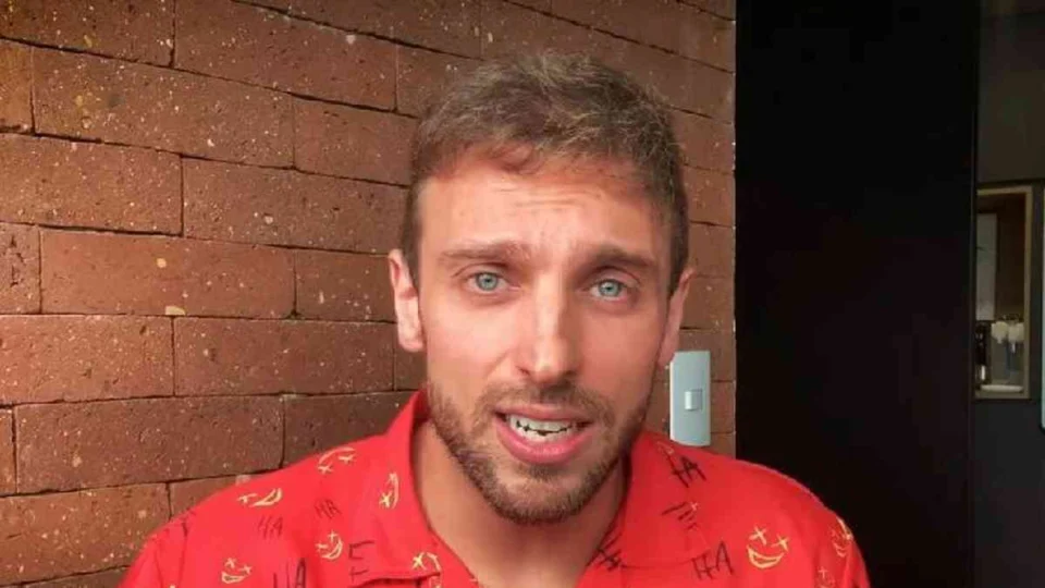 Leo Lins é condenado a pagar R$ 20 mil por ataques gordofóbicos na web