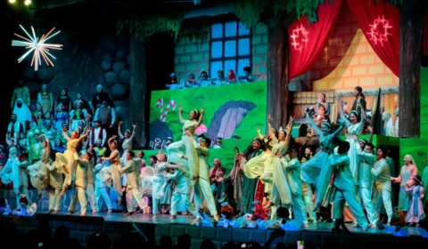 Espetáculo ‘Um Sonho de Natal na Fábrica de Chocolate’ estreia neste sábado (10)