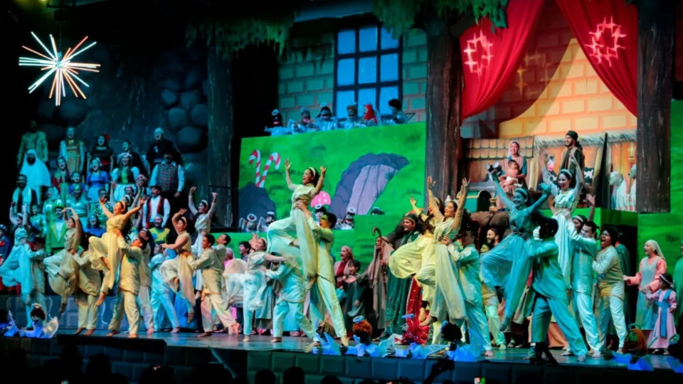 Espetáculo ‘Um Sonho de Natal na Fábrica de Chocolate’ estreia neste sábado (10)