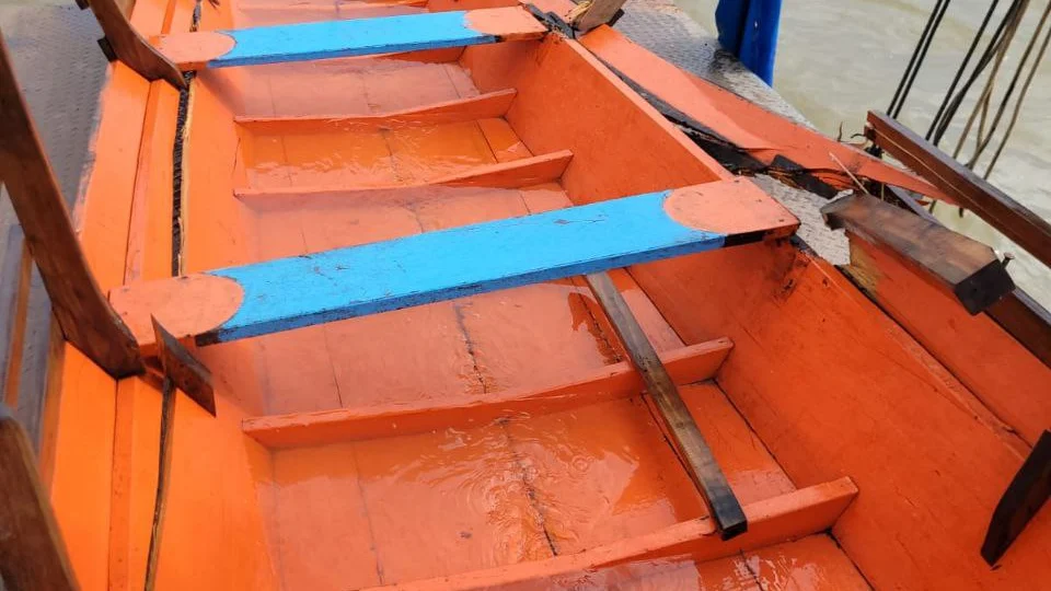 Criança de 5 anos desaparece em colisão entre lancha e bajara no rio Amazonas; duas pessoas ficaram feridas