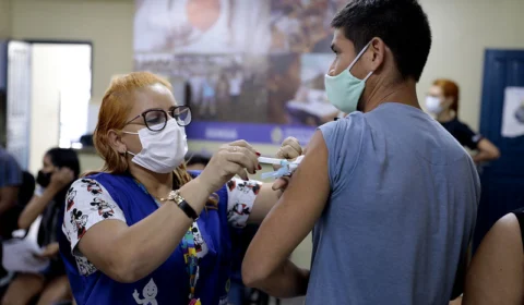 Manaus terá mais de 70 pontos de vacinação contra a Covid-19 nesta semana
