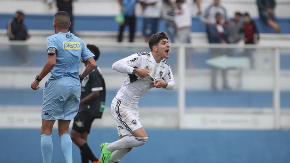 Copinha: Atlético-MG vira contra Mixto e se aproxima da classificação