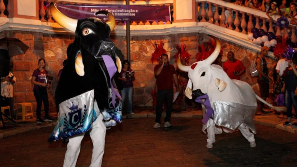 Em evento com Bumbás, Alfredo da Matta anuncia mutirão de atendimento para identificação de hanseníase