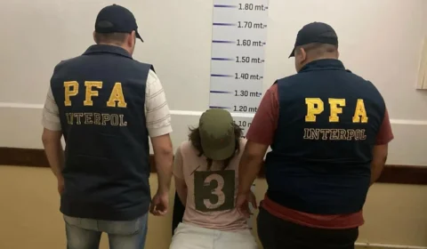 Estudante de medicina condenado a mais de 30 anos de prisão, é preso na Argentina