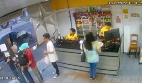 Bandidos cercam e furtam R$3 mil de idoso na Av. Constantino Nery