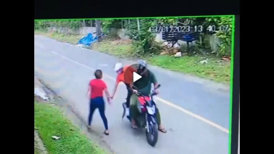 VÍDEO: dupla assalta moradores do bairro Tarumã