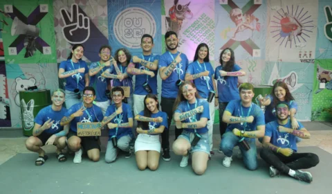 Alunos comemoram aprovação no vestibular da UEA