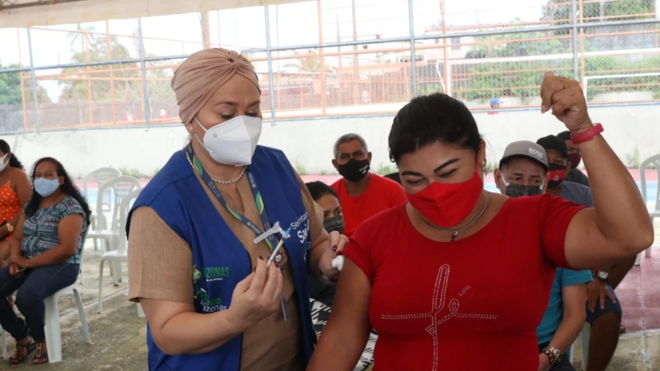 Supermercados em Manaus são pontos de vacinação contra a Covid-19
