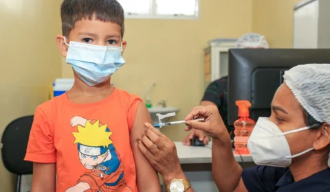 Manaus está sem doses de vacina contra a Covid para o público de 5 a 11 anos