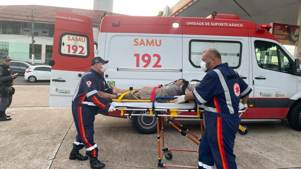 Homem espancado sai de mata e agoniza em posto de combustíveis