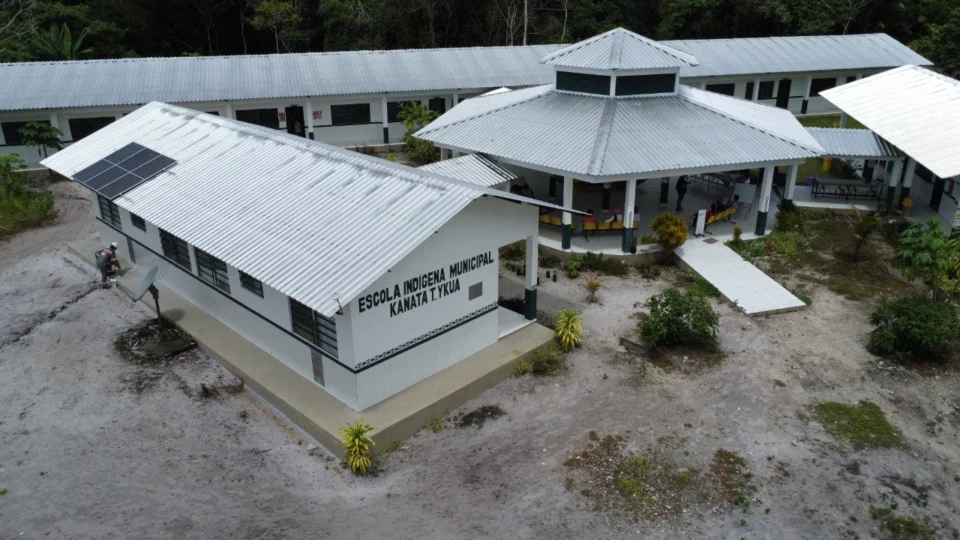 Energia Solar instalada em escolas ribeirinhas de Manaus garante bem-estar dos estudantes