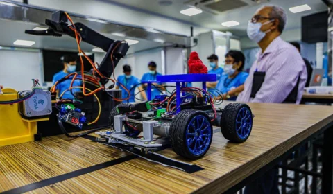 UEA oferece curso gratuito de robótica e programação; confira