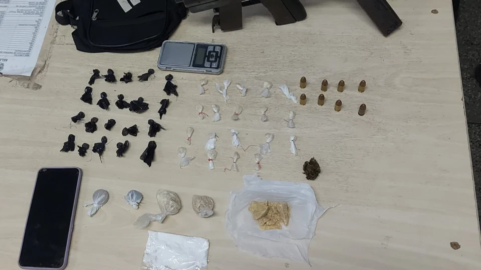 Trio é preso por tráfico de drogas na zona Norte de Manaus