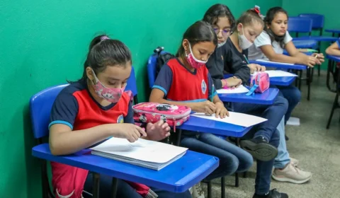 Prefeitura de Manaus abre 74.651 novas vagas na rede de ensino em 2023