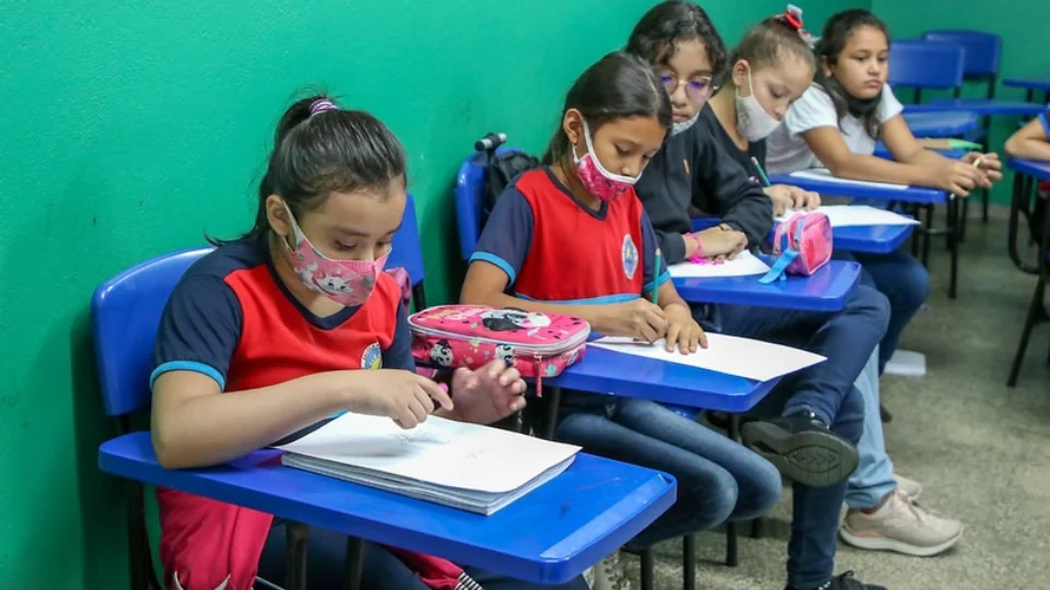 Prefeitura de Manaus abre 74.651 novas vagas na rede de ensino em 2023