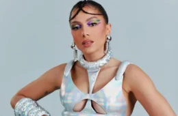 Anitta faz festa no BBB23 em clima de pré-Carnaval com trio elétrico