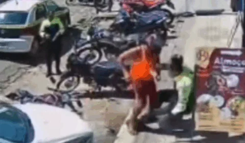 VÍDEO: lutador de MMA agride agente de trânsito com voadora e socos