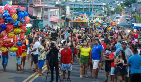 Feriadão tem mais de 60 bandas e blocos de rua em Manaus