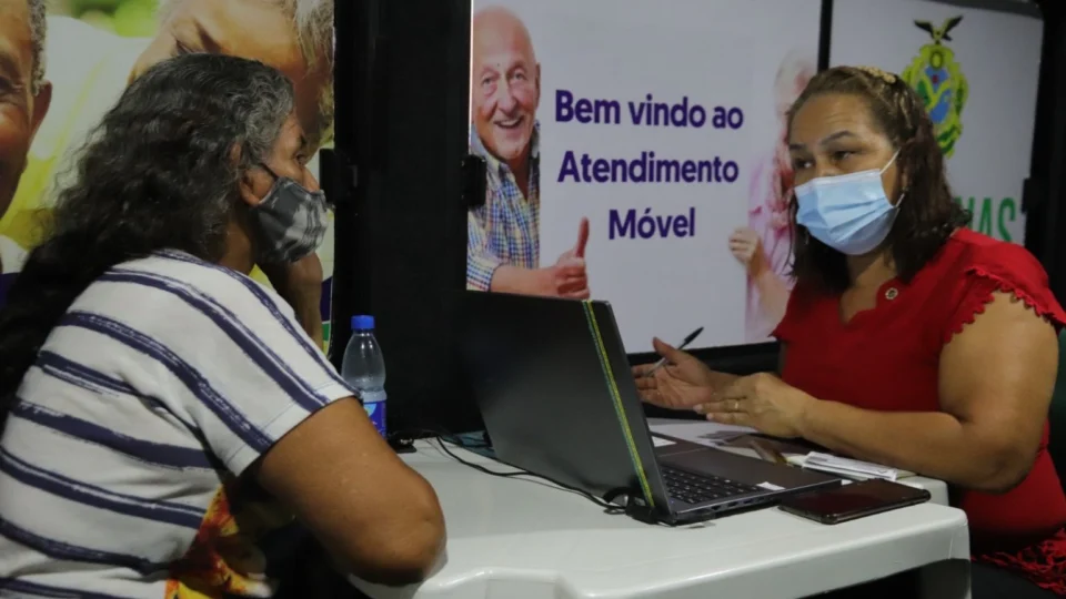 Ônibus do Idoso inicia atendimentos em 2023 pela zona sul de Manaus