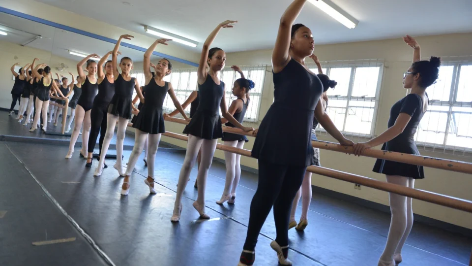 Liceu de Artes e Ofícios Claudio Santoro abre período de rematrícula para alunos de todas as unidades do Estado