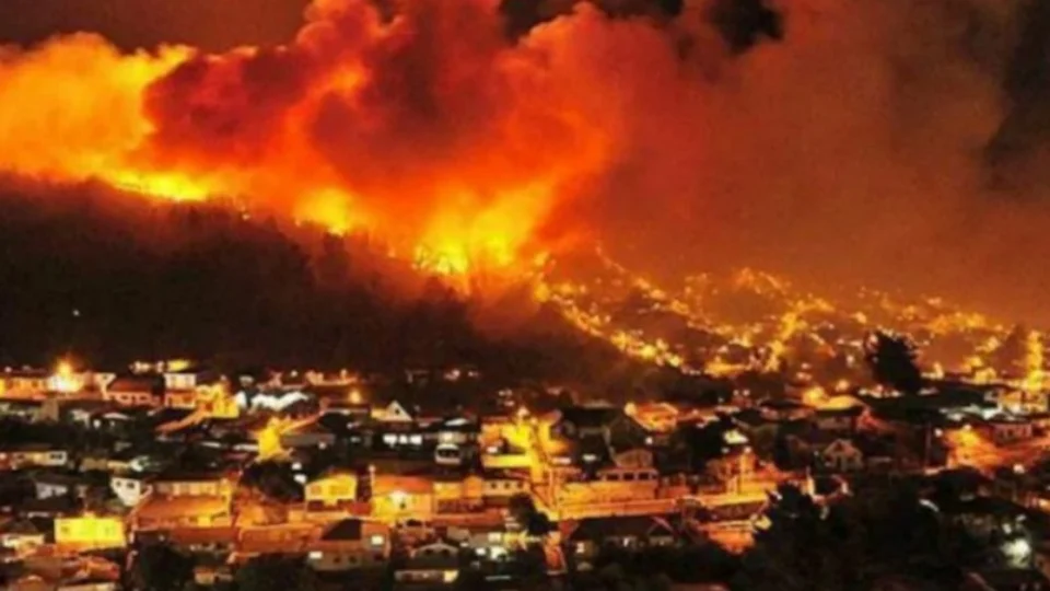 Incêndios florestais mata 13 pessoas no Chile