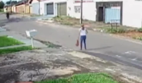 VÍDEO: mulher é arrastada por moto durante tentativa de assalto