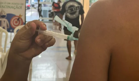 Saúde do Amazonas divulga dados de Covid-19 e vacinação nesta terça-feira