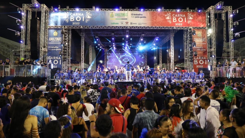 Tradição dá o ritmo do Carnaval neste fim de semana em Manaus; confira