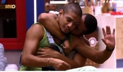 Equipe de Gabriel repudia comportamento de Bruno Gaga: “Não é não”