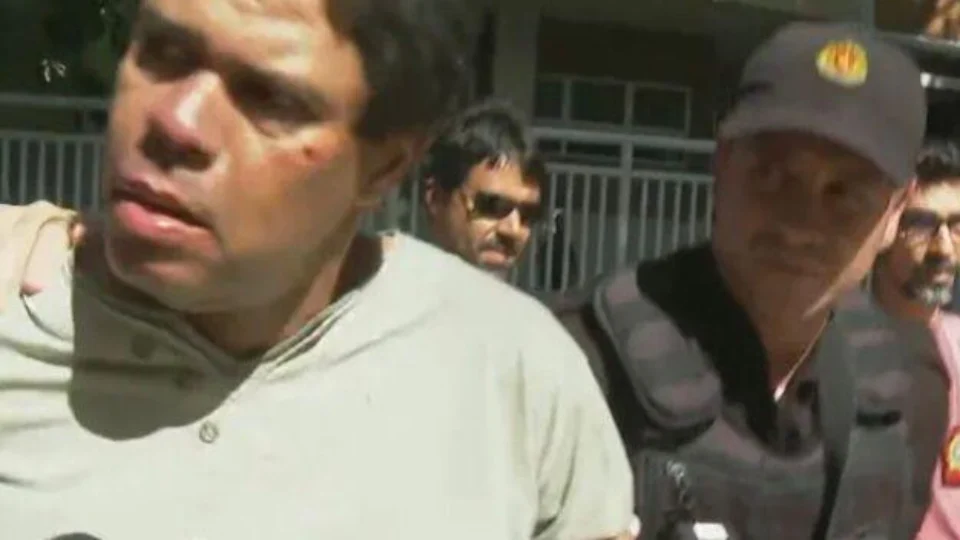 Homem mata mulher, filha e bebê de 11 meses