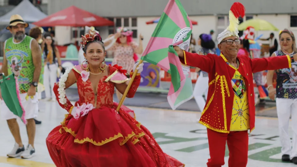 Desfile de Idosos e Espaço Acessível marcam ações da Sejusc no Carnaval na Floresta