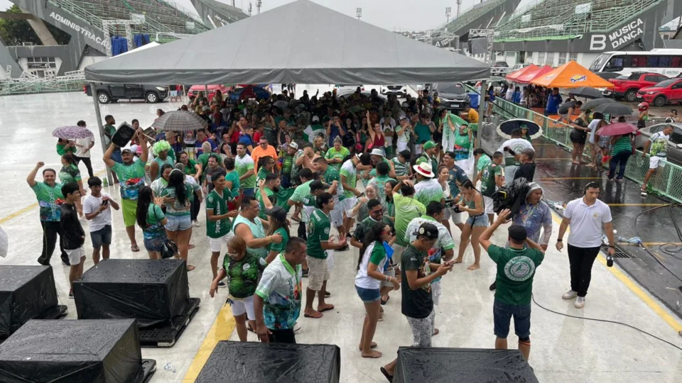 Aparecida é campeã do Carnaval de Manaus 2023