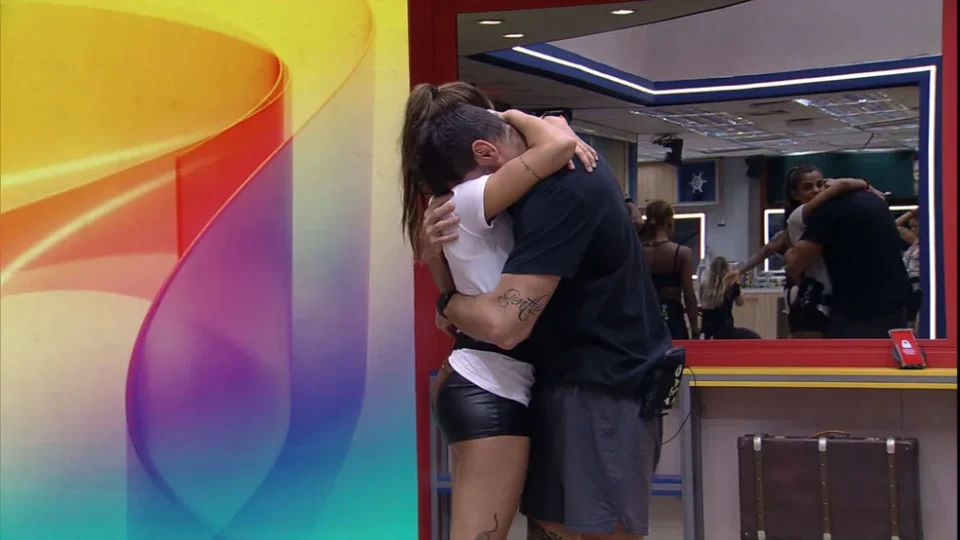 BBB23: Cara de Sapato chora compulsivamente ao descobrir que Key Alves viu morte de seu amigo