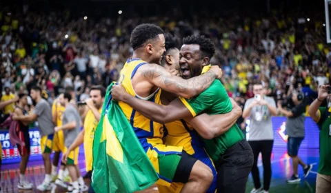 Brasil vence EUA e assegura vaga no Mundial de basquete 2023