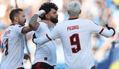 Flamengo sofre, mas busca virada contra o Al Ahly e é 3º lugar no Mundial