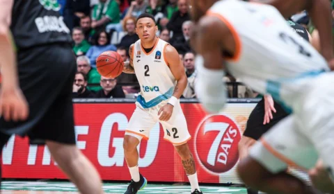 Brasileiro Yago Mateus é vítima de racismo em jogo da EuroCup