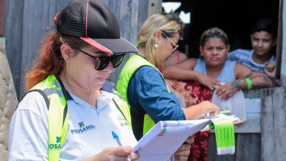 UGPE distribui cestas básicas para moradores da Comunidade da Sharp