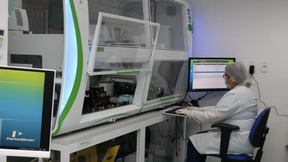 Hemoam realiza testes de detecção precoce de malária em Manaus