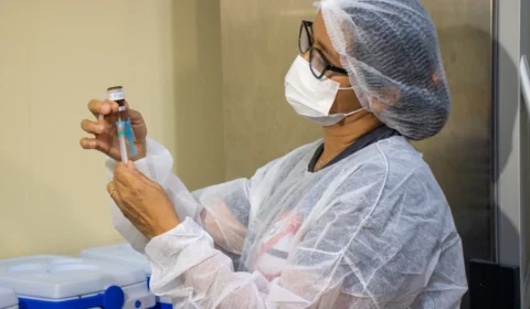 Saúde divulga atualização do painel semanal de Covid-19 e vacinação nesta quarta-feira