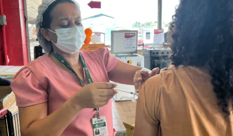 Saúde do Amazonas atualiza panorama de Covid-19 e vacinação neste sábado