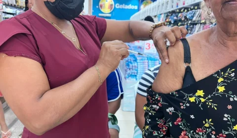 Amazonas atualiza cenário da Covid-19 e vacinação nesta quarta-feira