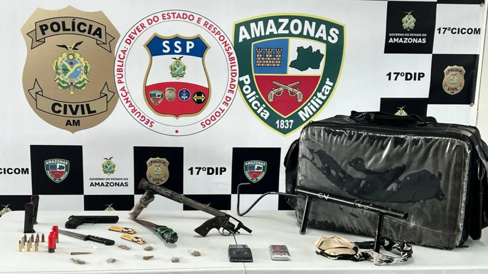 ‘Cocota do tráfico’ com delivery é presa pela equipe do 17º DIP