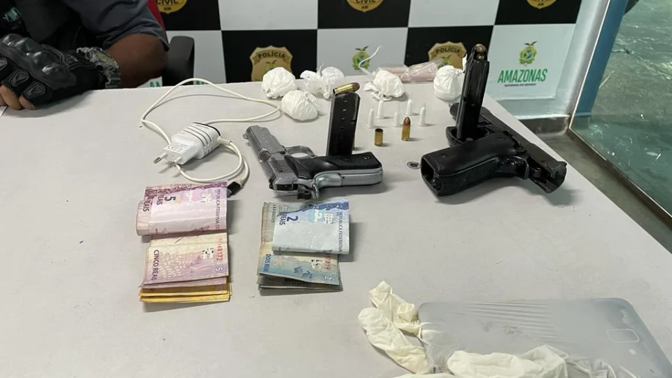 Integrante de facção é baleado no Centro e indivíduo é preso com pistola