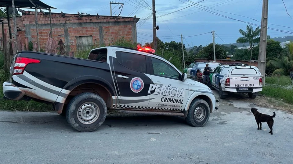 VÍDEO: Homem morre após entrar em confronto com policiais na zona leste