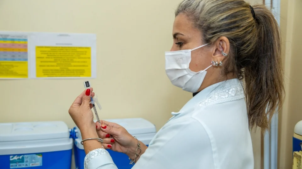 Manaus terá vacina contra a Covid-19 em nove endereços neste sábado