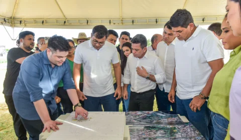 Em Parintins, Wilson Lima assegura moradia para quatro mil famílias do bairro Paschoal Allágio