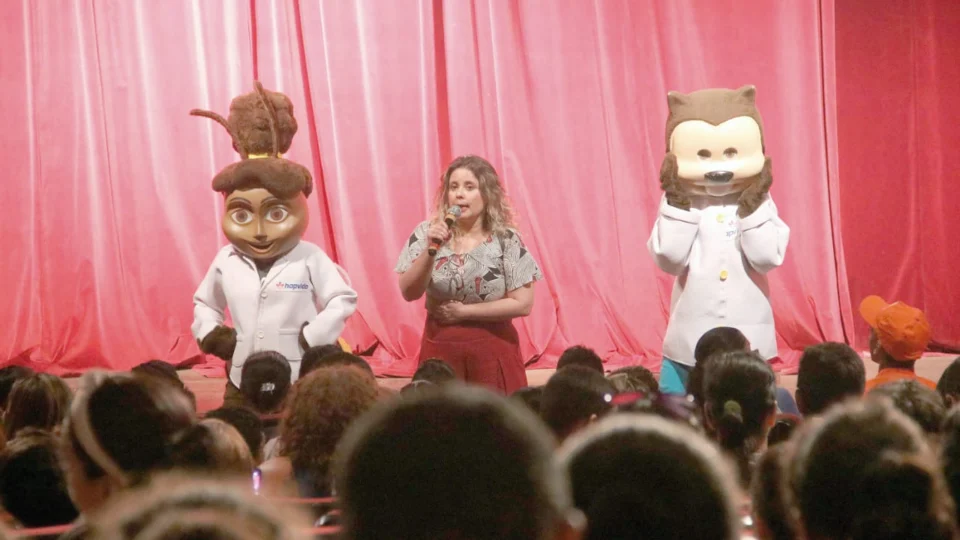 Projeto ‘A Escola Vai ao Teatro’ tem atrações gratuitas em shopping de Manaus