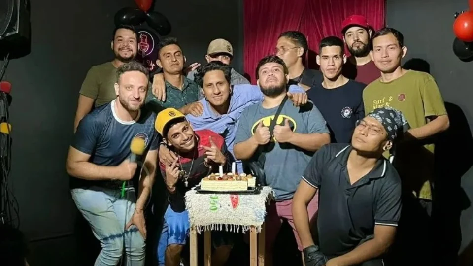 Clube de comédia em Manaus comemora dois anos e recebe atração nacional