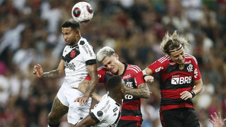 Flamengo vence Vasco e se classifica para a final do Campeonato Carioca